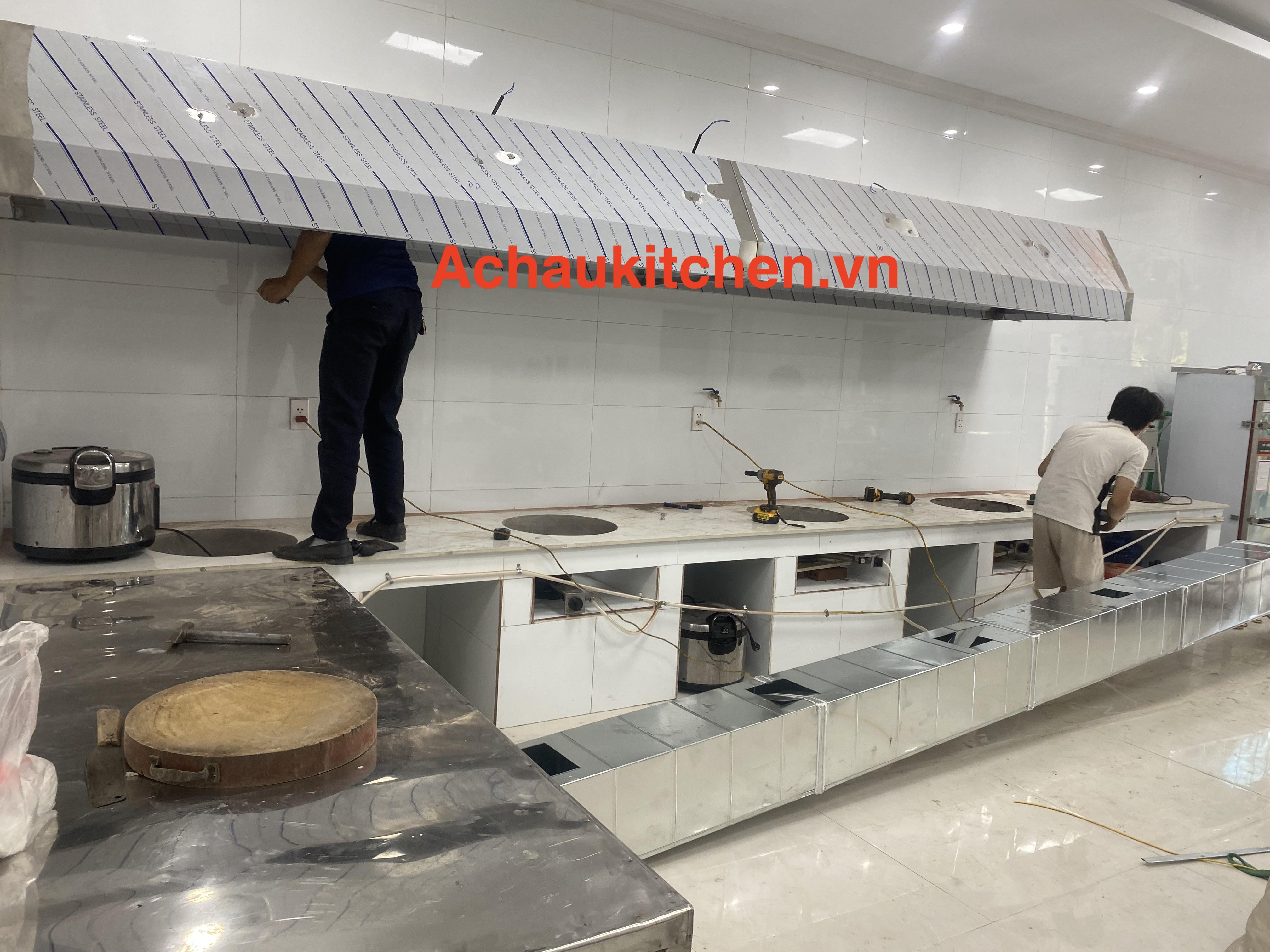 hút mùi bếp công nghiệp, hút mùi công nghiệp (7)