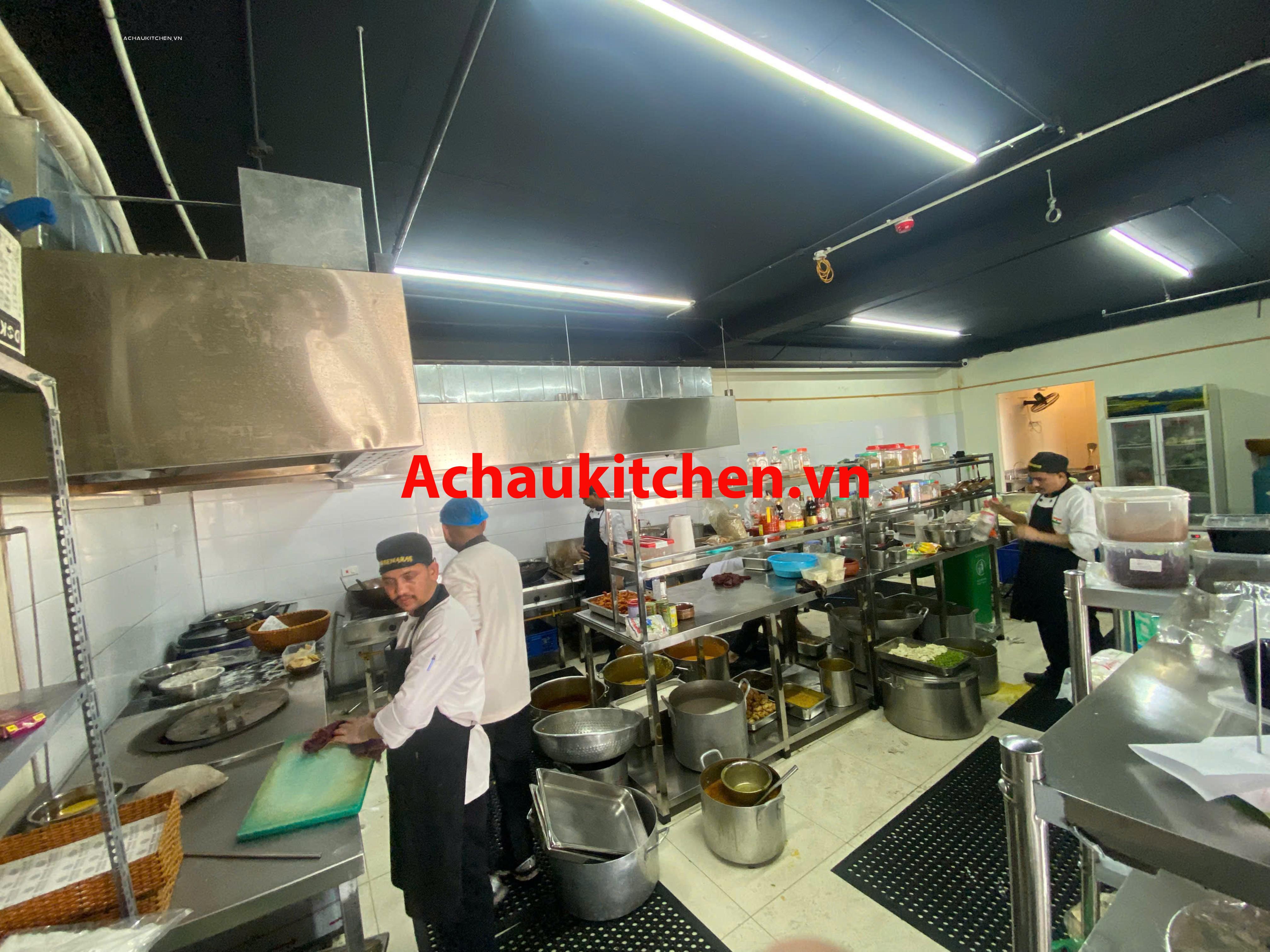 Hút mùi nhà hàng, bếp công nghiệp (4)